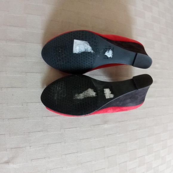 Stuart Weitzman Red Suede Peep Toe Wedge UGA perfect Gameday - Picture 9 of 16